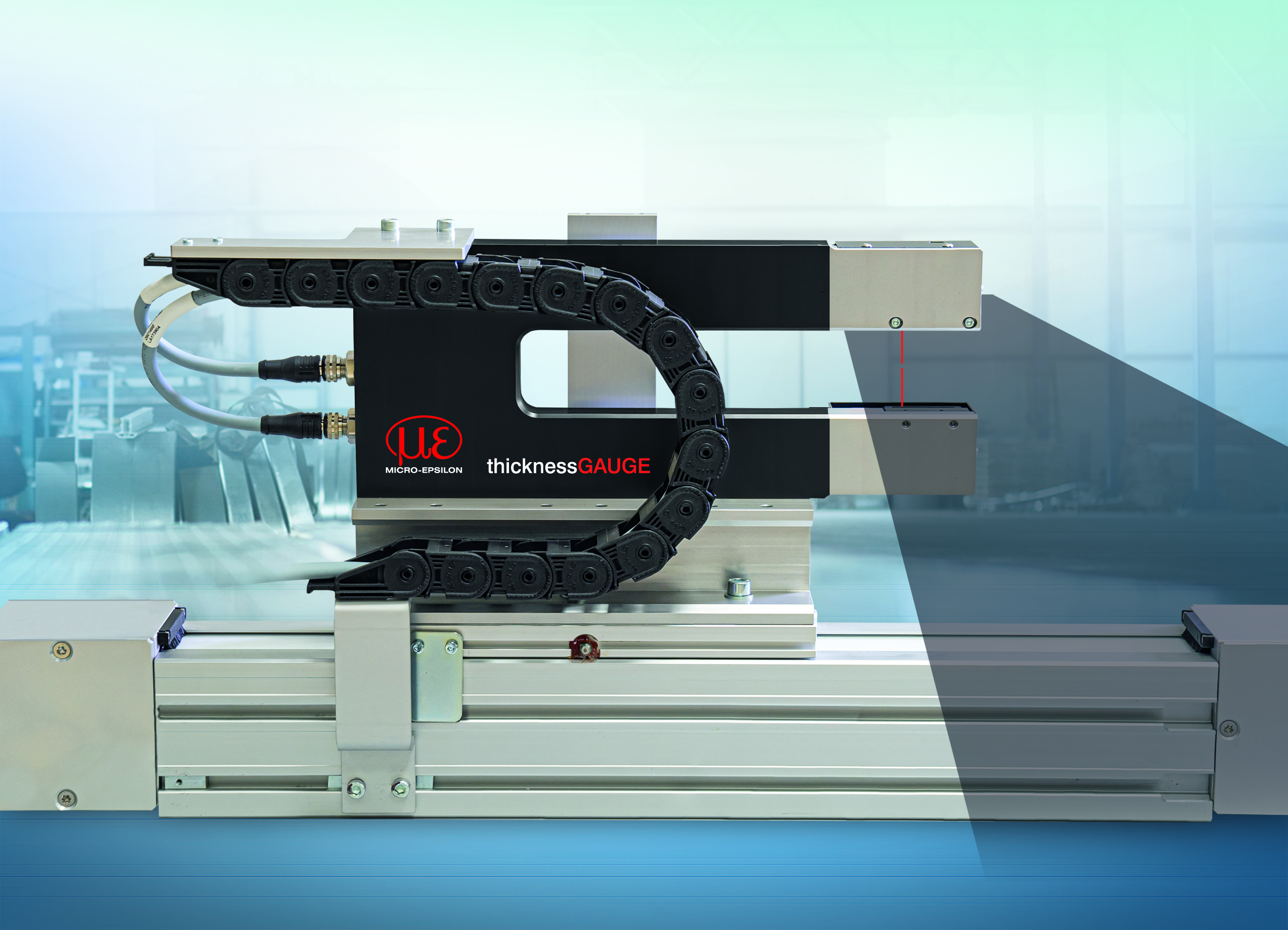 All-in-one system for precise thickness measurements in the line